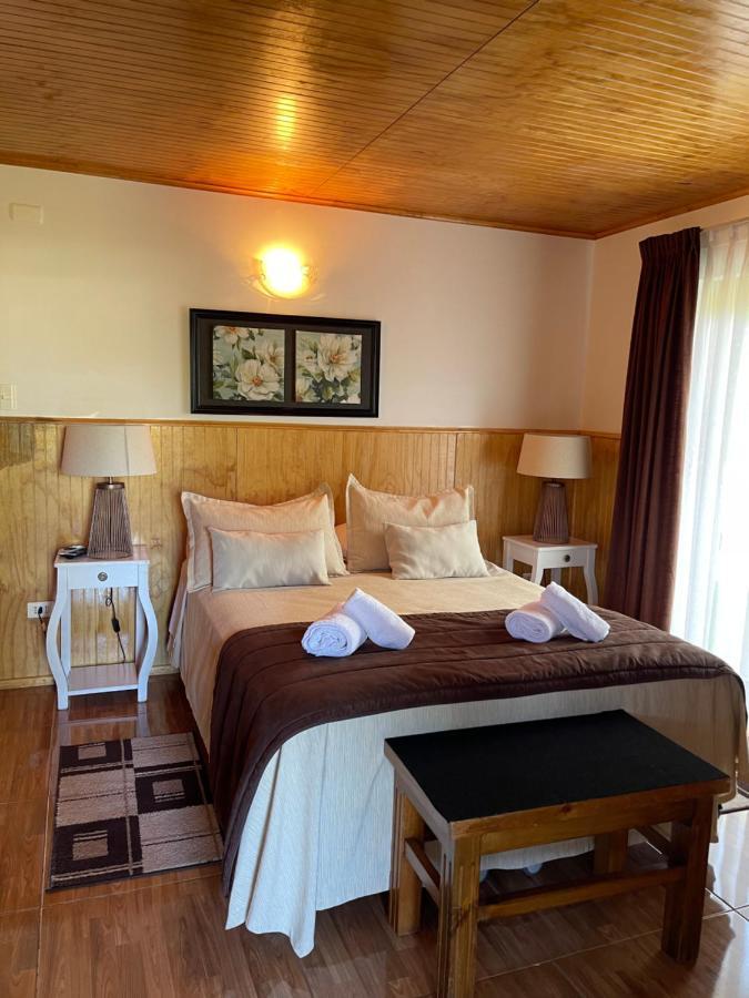 Teanehi Bed & Breakfast Hanga Roa Exterior foto